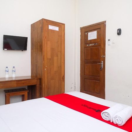 Reddoorz Syariah Near Pakuwon Mall Jogja Kejayan Exterior foto