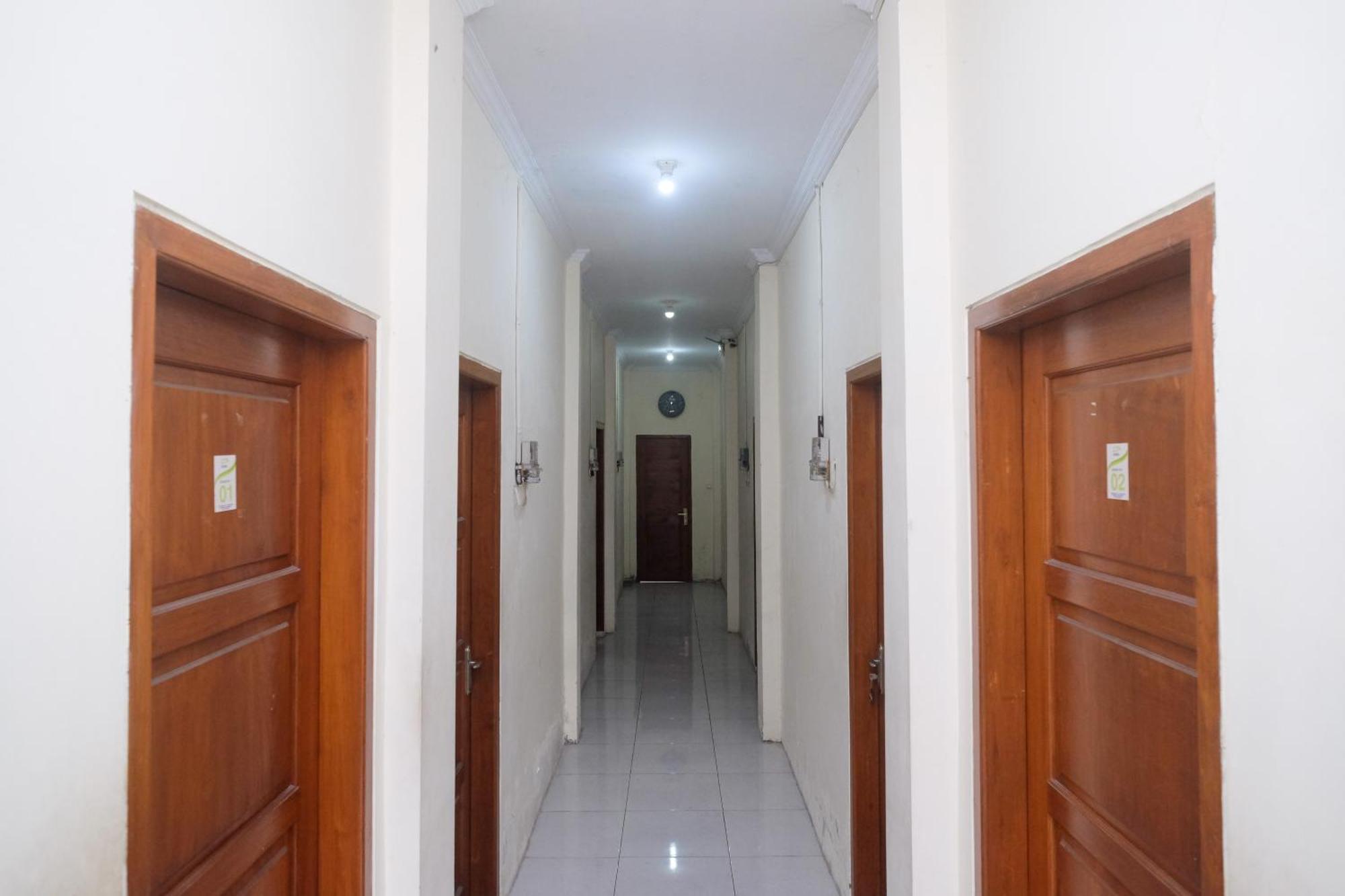 Reddoorz Syariah Near Pakuwon Mall Jogja Kejayan Exterior foto